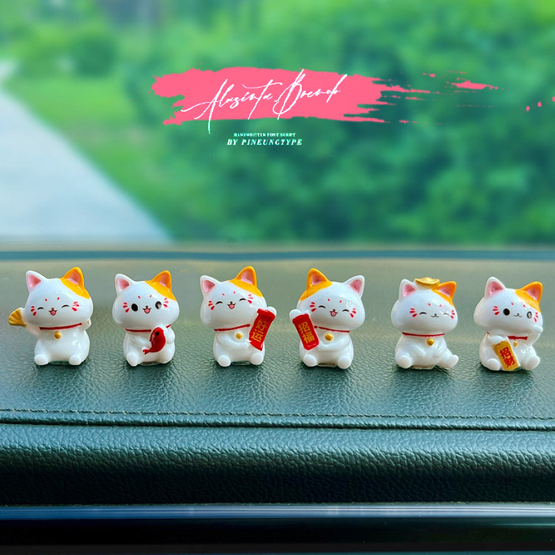 Car Japanese Lucky Cat Ornamen - Interior Design Japanese ulasan dan harga