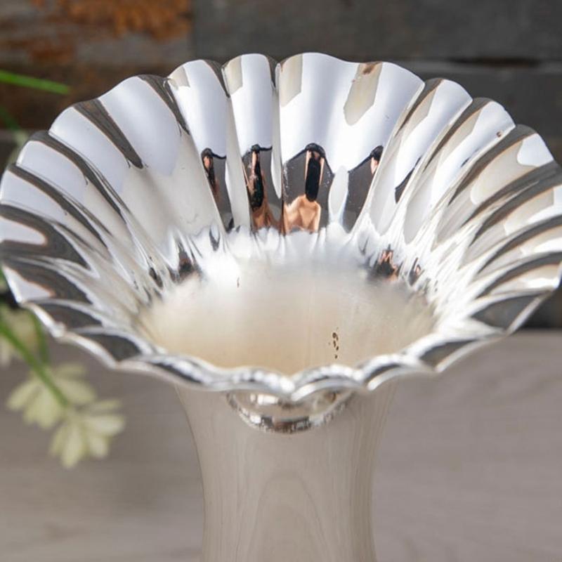 Geometric Embossed Metal Vases - Interior Design Scandinavian ulasan dan harga
